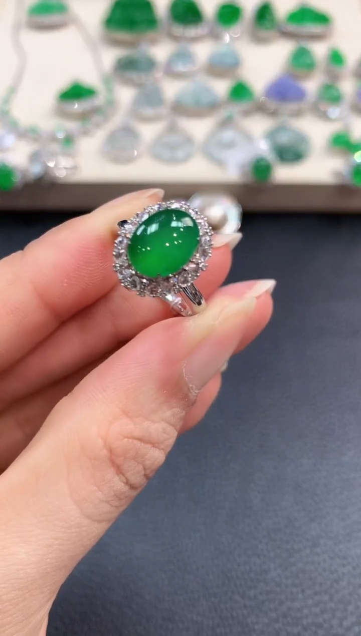 【闪购商品】翡翠戒指18K金镶嵌b147