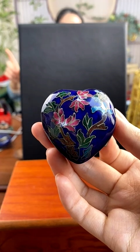【闪购商品】非遗技艺 景泰蓝心形粉盒（老）