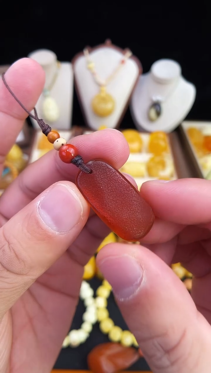 琥珀未镶嵌珠宝奇石柒月