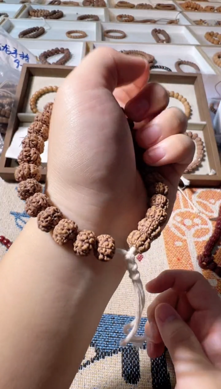 金刚菩提手串红方印梅花手持