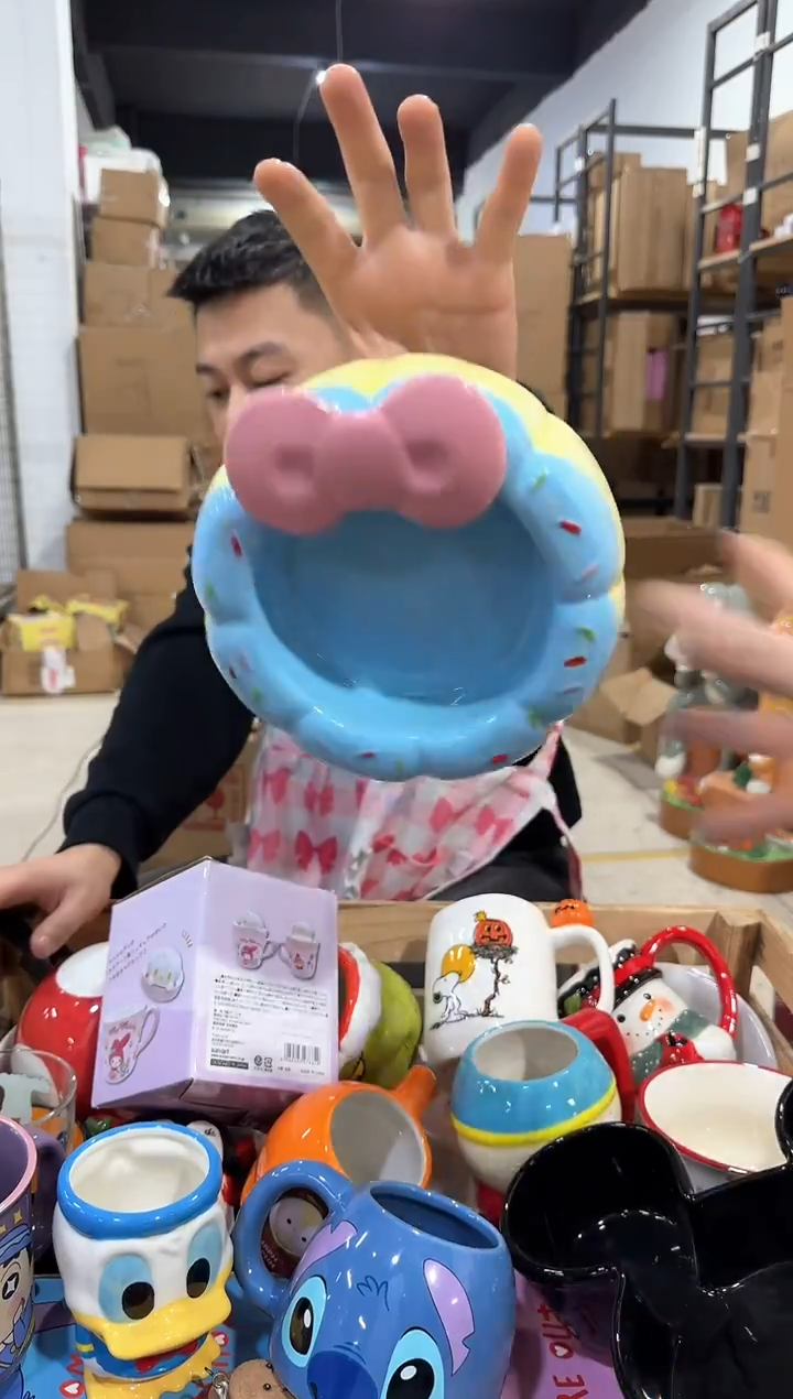 瓷片甜甜圈猫碗  