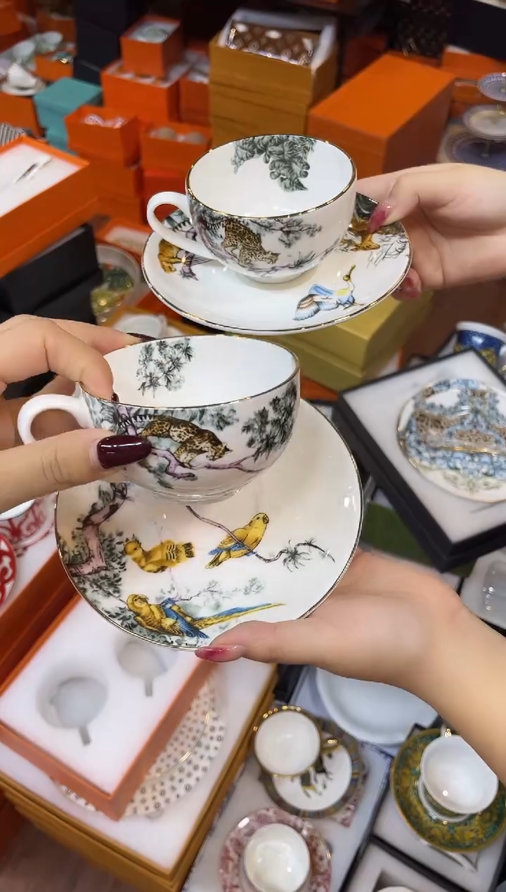 杯鸿辉家品牌瓷器，京东包邮！
