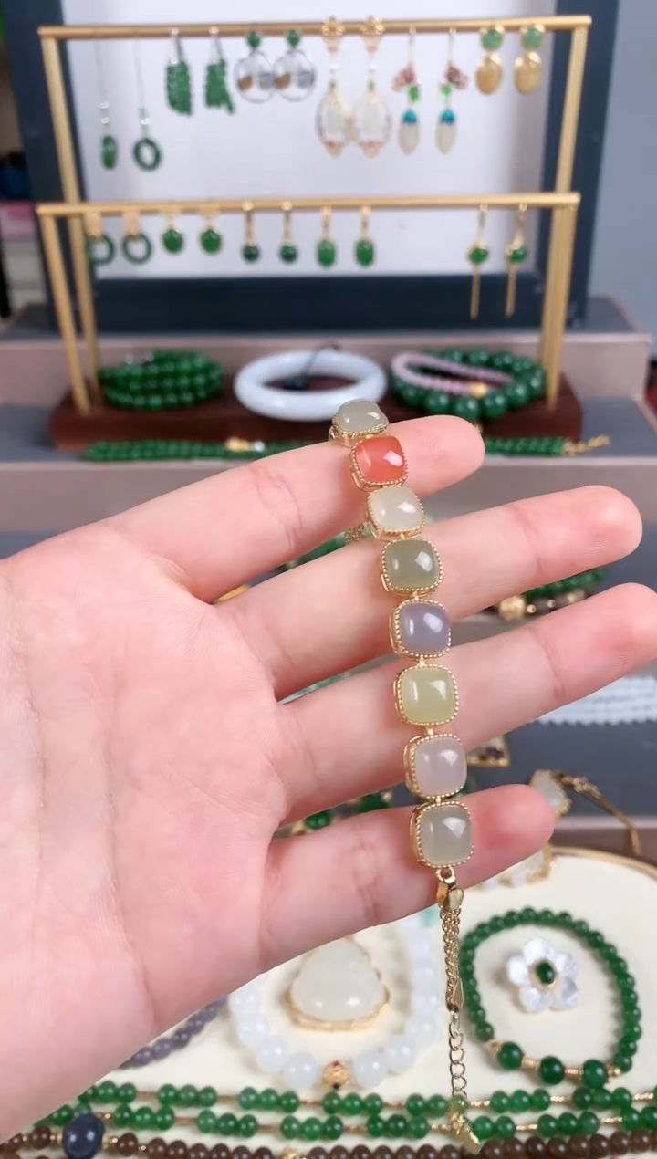 未镶嵌手链和田玉飞***女1