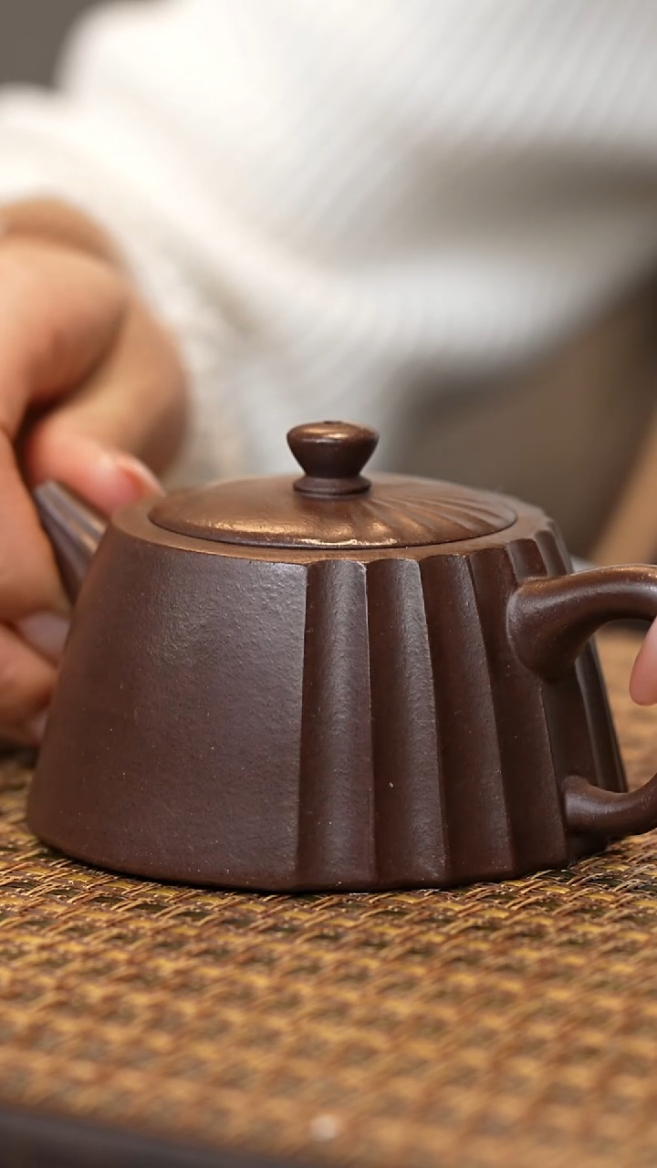 茶壶紫砂紫砂 黑星土 紫气东来