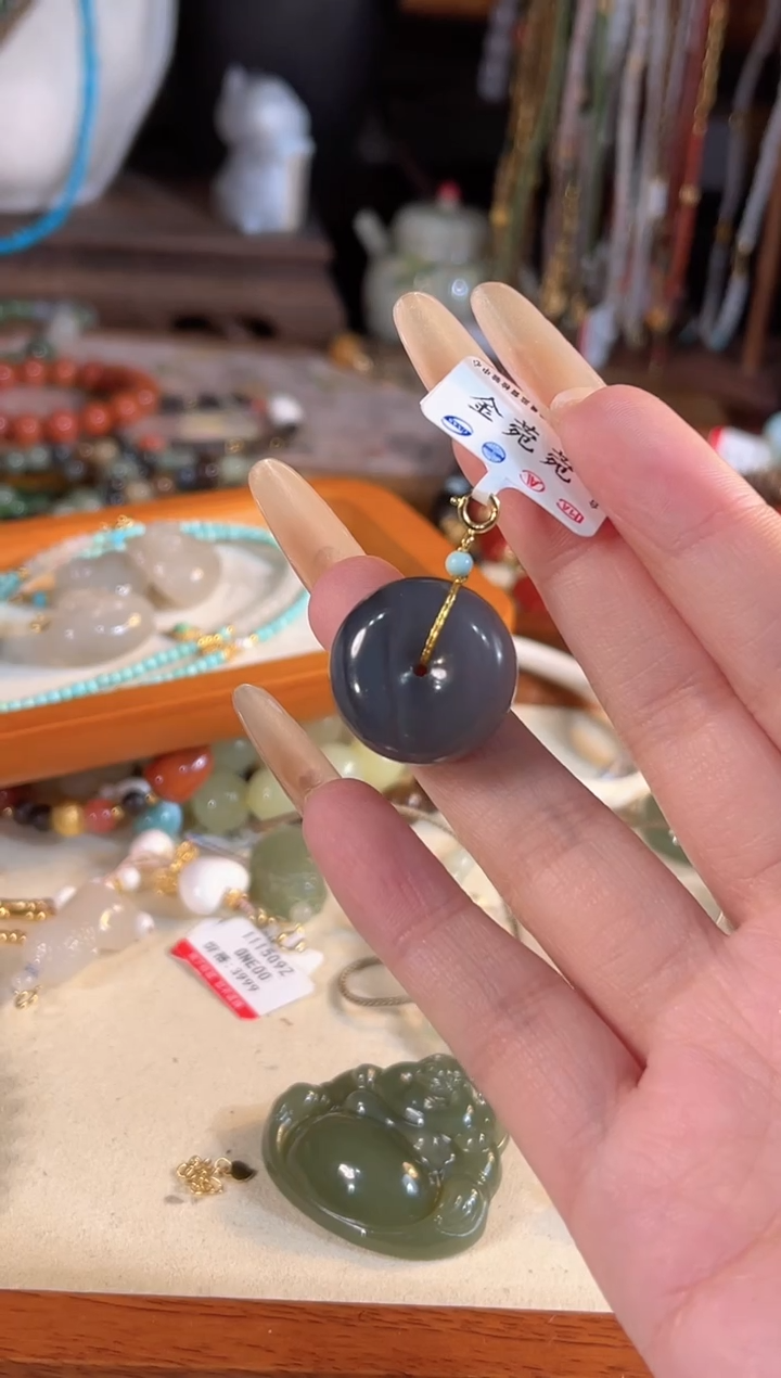 【闪购商品】和田玉吊坠(不含链)银S925镶嵌多样性发货其一