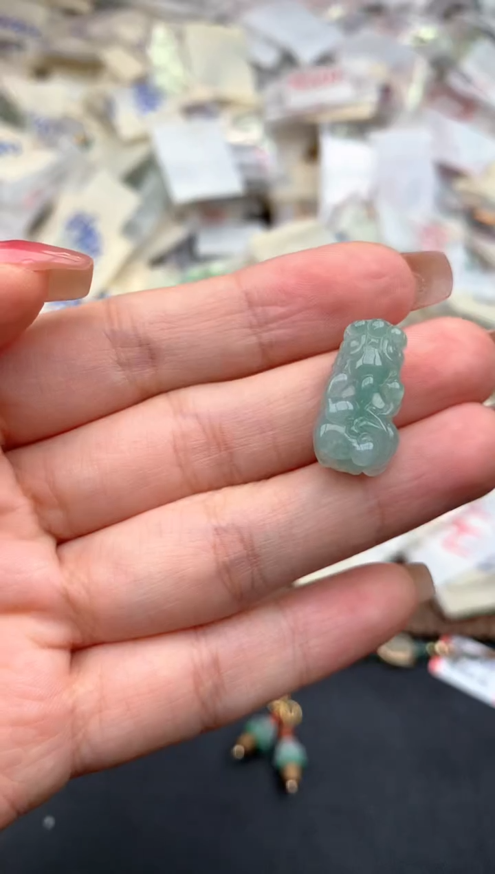 未镶嵌挂件翡翠一