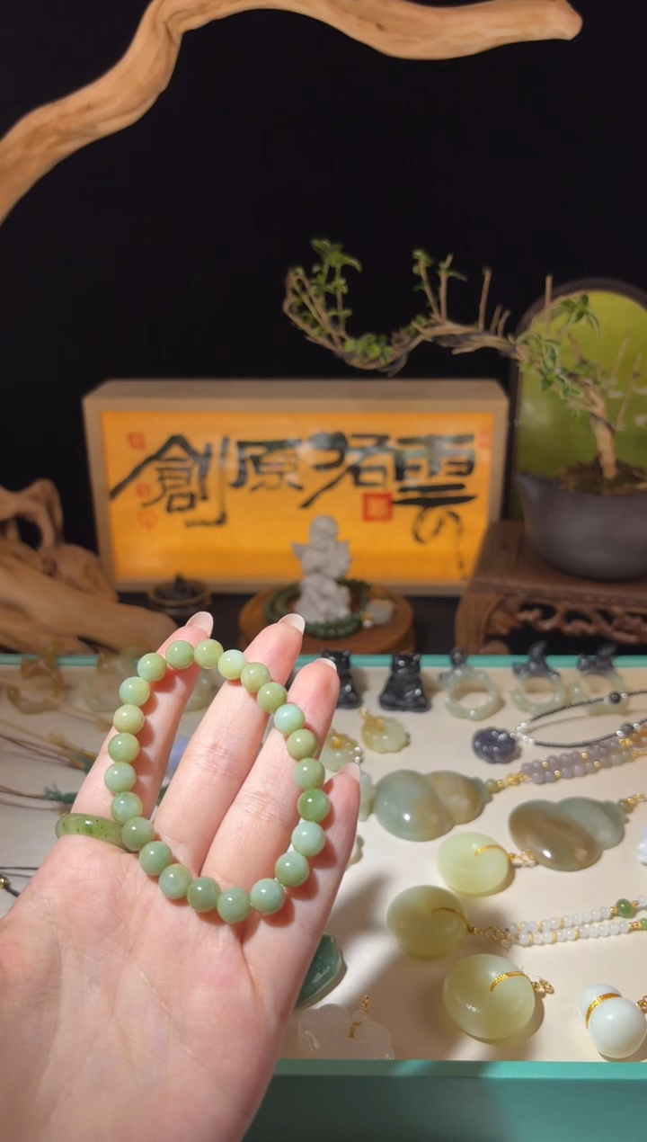 未镶嵌手串和田玉黑羊洞