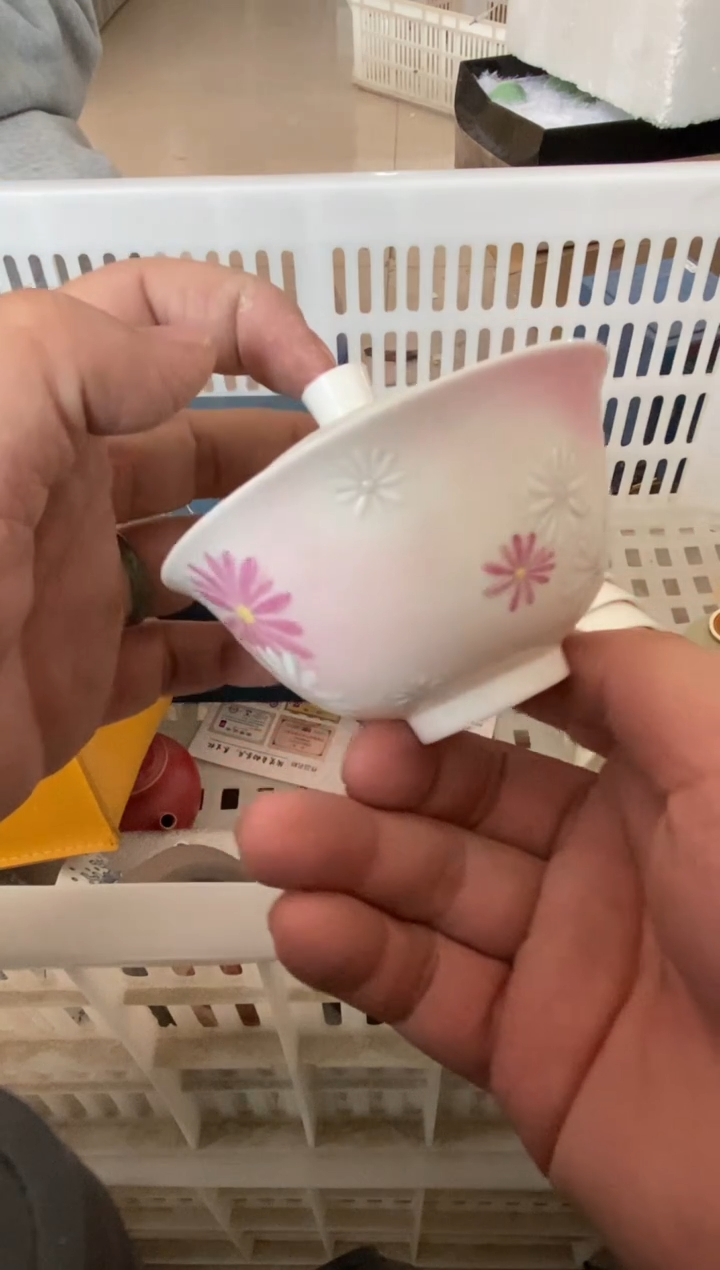 杯无运费险有瑕疵的摄影的产品有使用过的痕迹有点脏介意勿拍