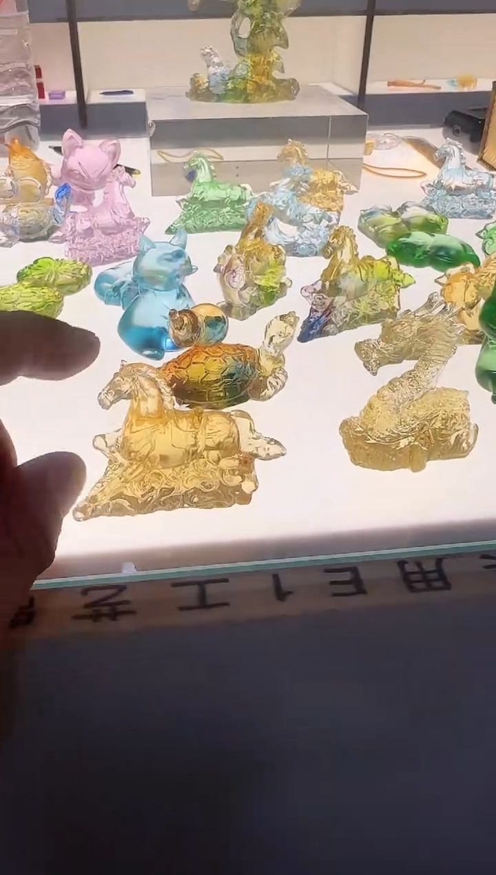 手工艺品琉璃金色小马