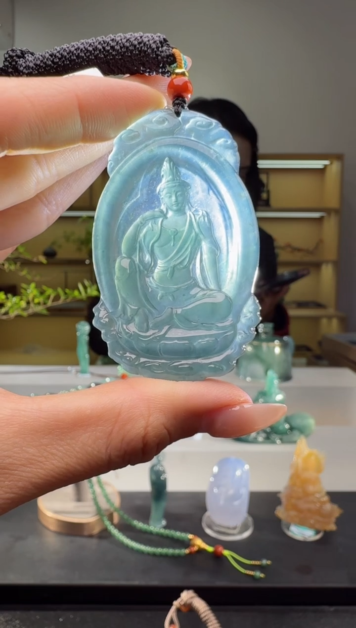 吊坠(不含链)未镶嵌翡翠观音