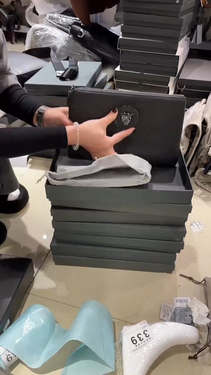 头层牛皮698品牌男包清货中（不要卡单，理性消费）