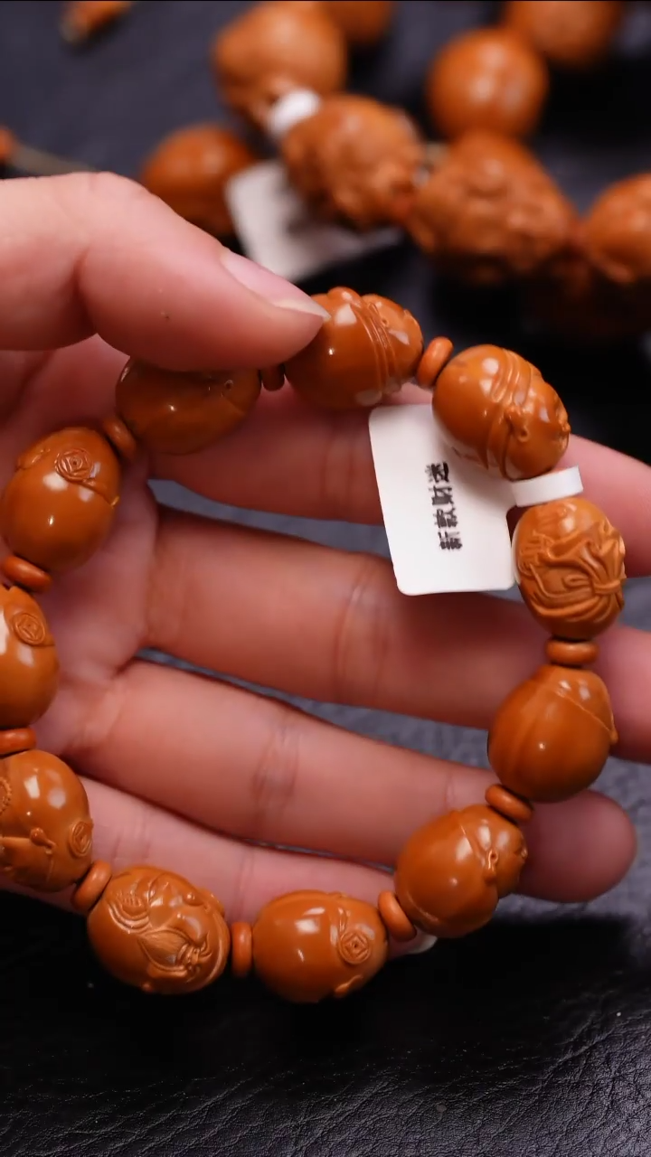 【闪购商品】橄榄核吊坠橄榄核