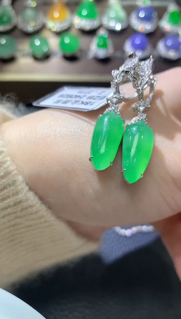 【闪购商品】翡翠耳饰18K金镶嵌D54翡翠