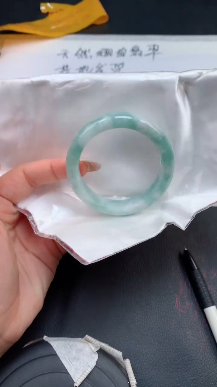 【闪购商品】翡翠手镯未镶嵌天然缅甸A货翡翠手镯