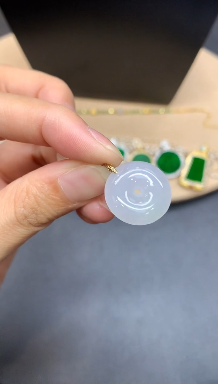 【闪购商品】翡翠吊坠(不含链)18K金镶嵌平安扣【无服务费】