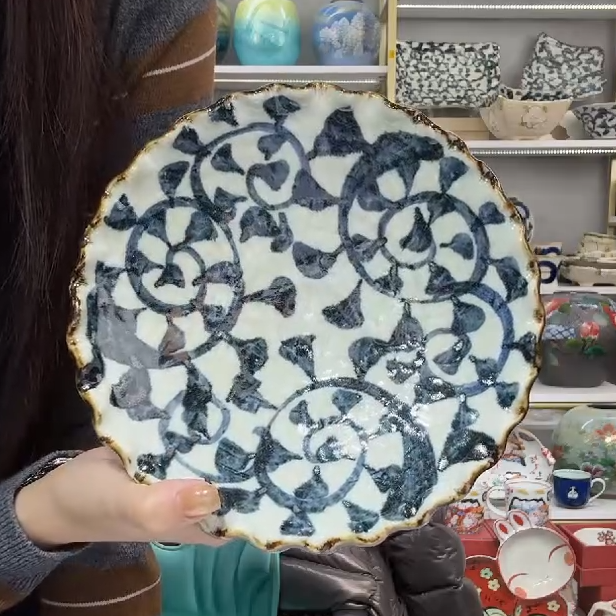 【单支】日本进口Bloom手绘唐草波浪边圆形平盘19.8cm