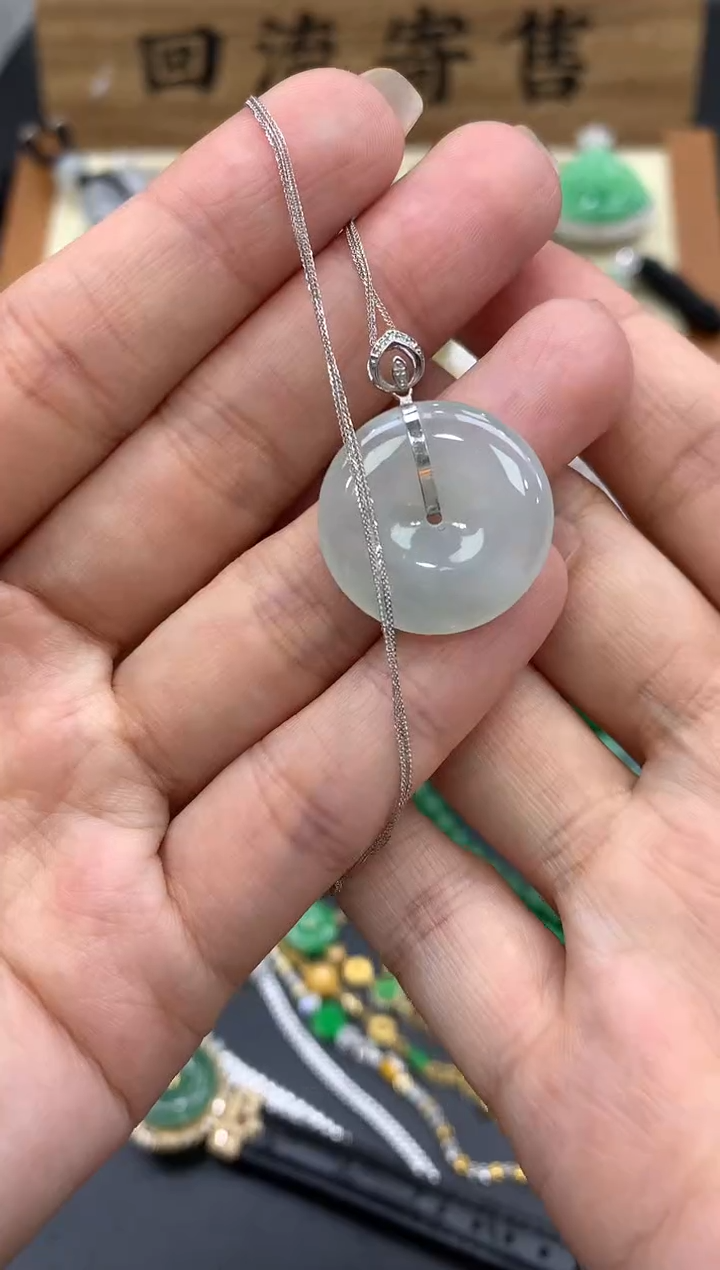 【闪购商品】翡翠颈饰18K金镶嵌111-中国好珍宝