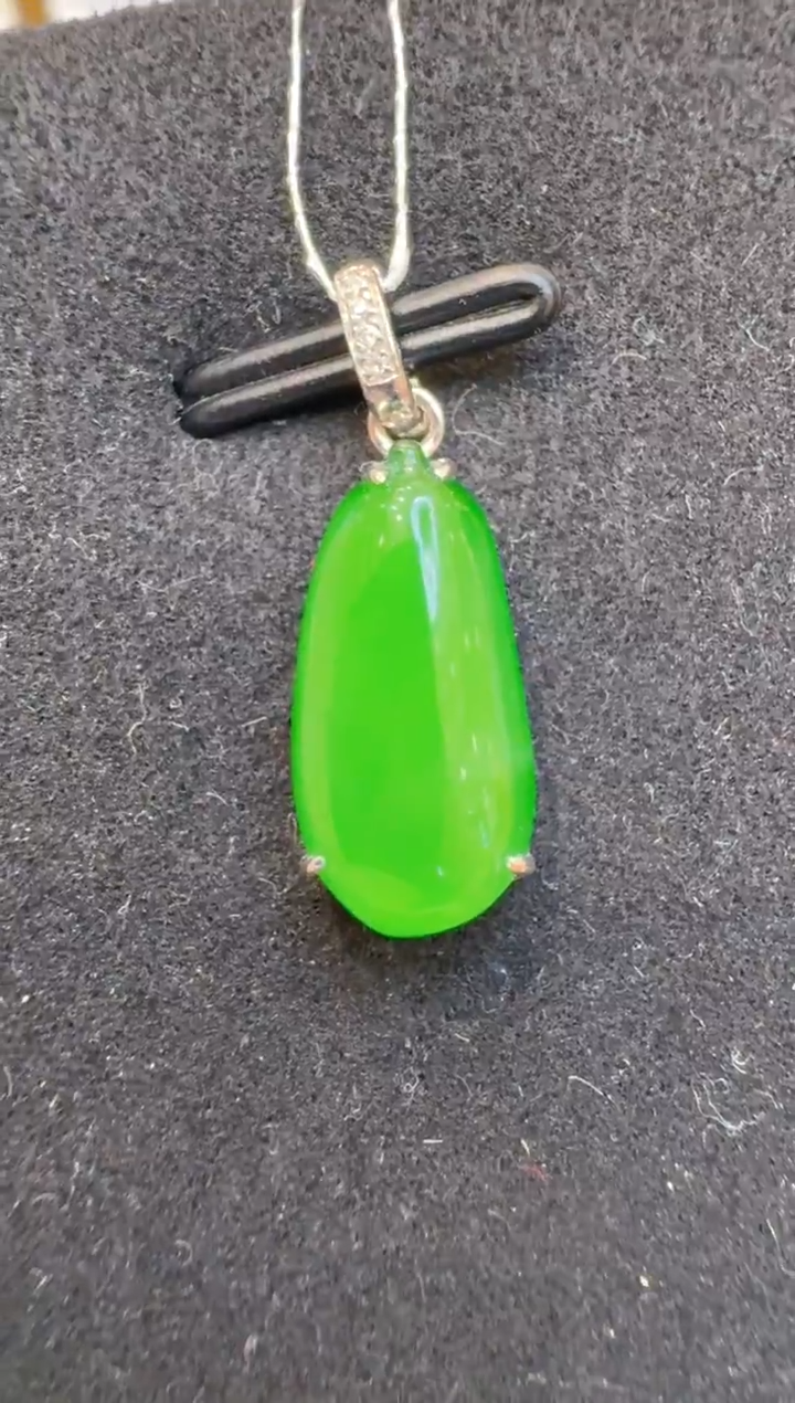 吊坠(不含链)18K金镶嵌翡翠多样性团购发一件