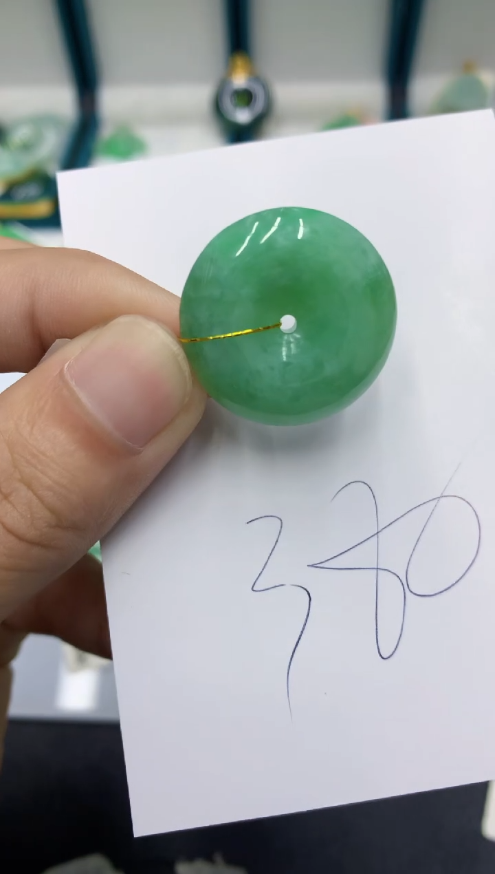 【闪购商品】翡翠颈饰未镶嵌翡翠