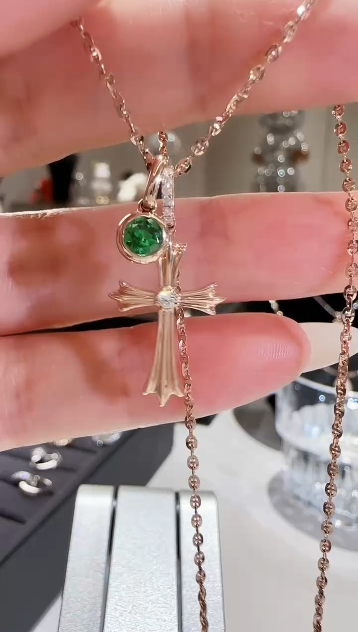 项链18K金镶嵌钻石十字架+沙佛莱泡泡+45猪鼻子链