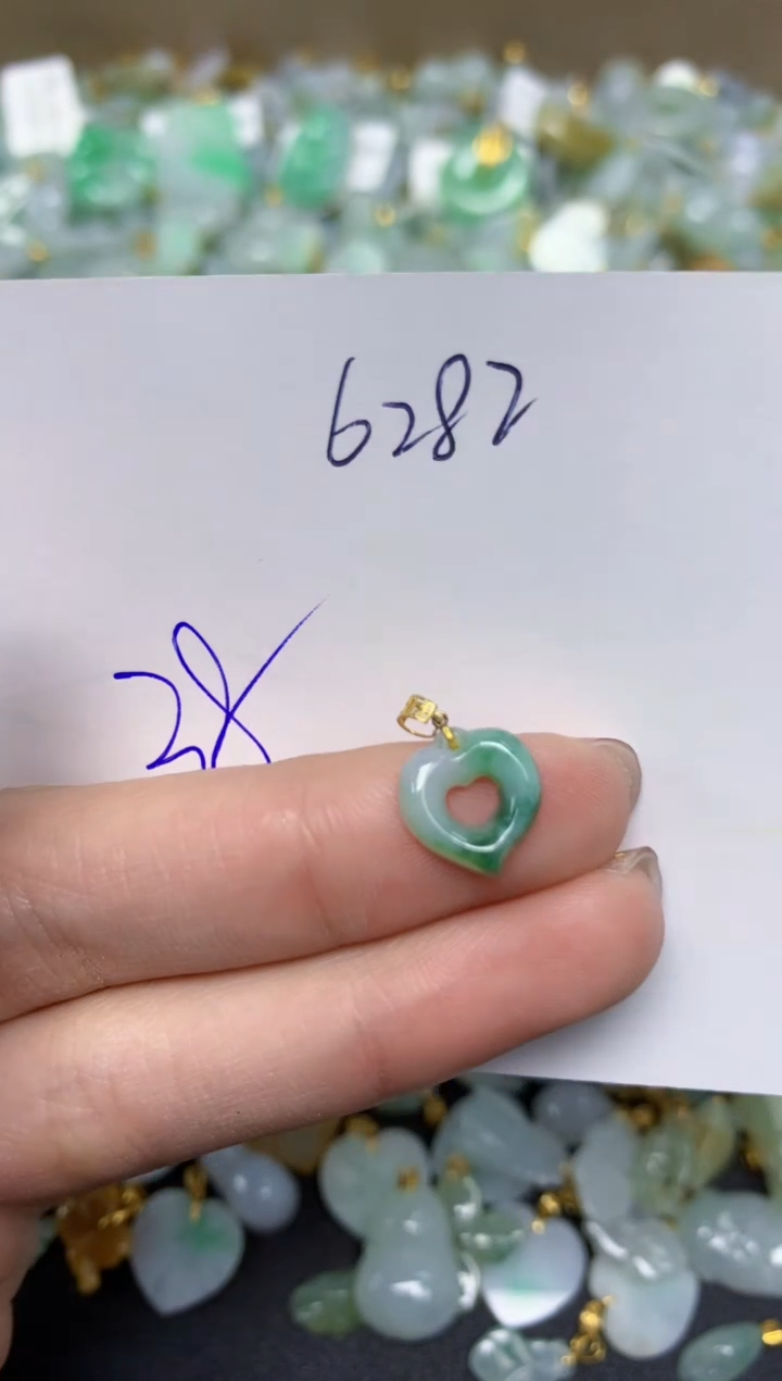 【闪购商品】翡翠颈饰18K金镶嵌天然翡翠A货