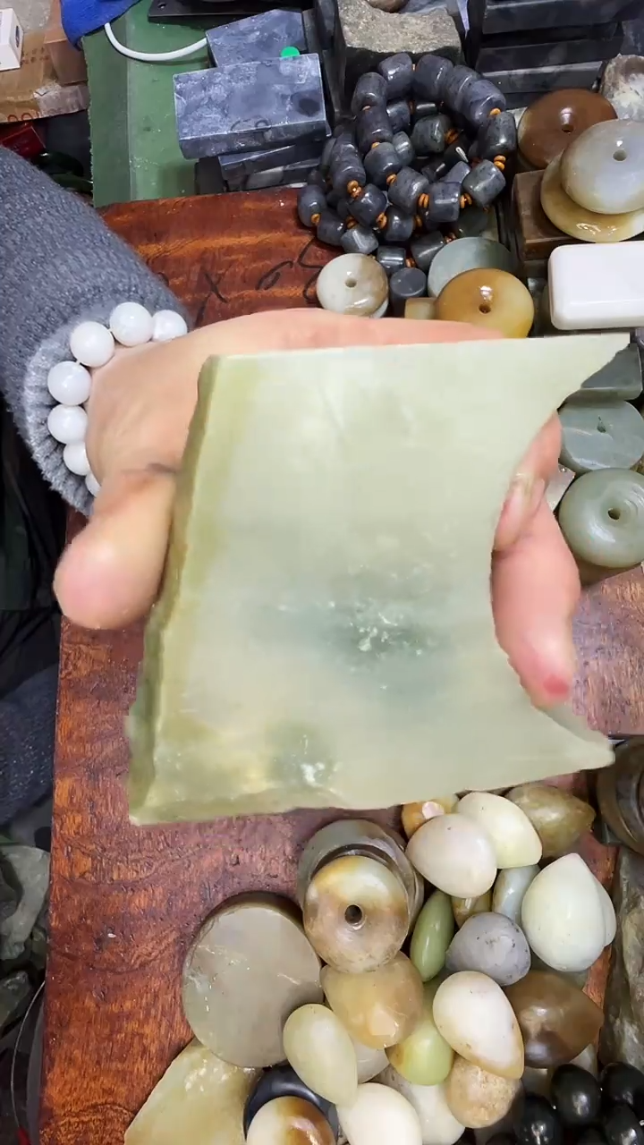 未镶嵌和田玉珠宝半成品1