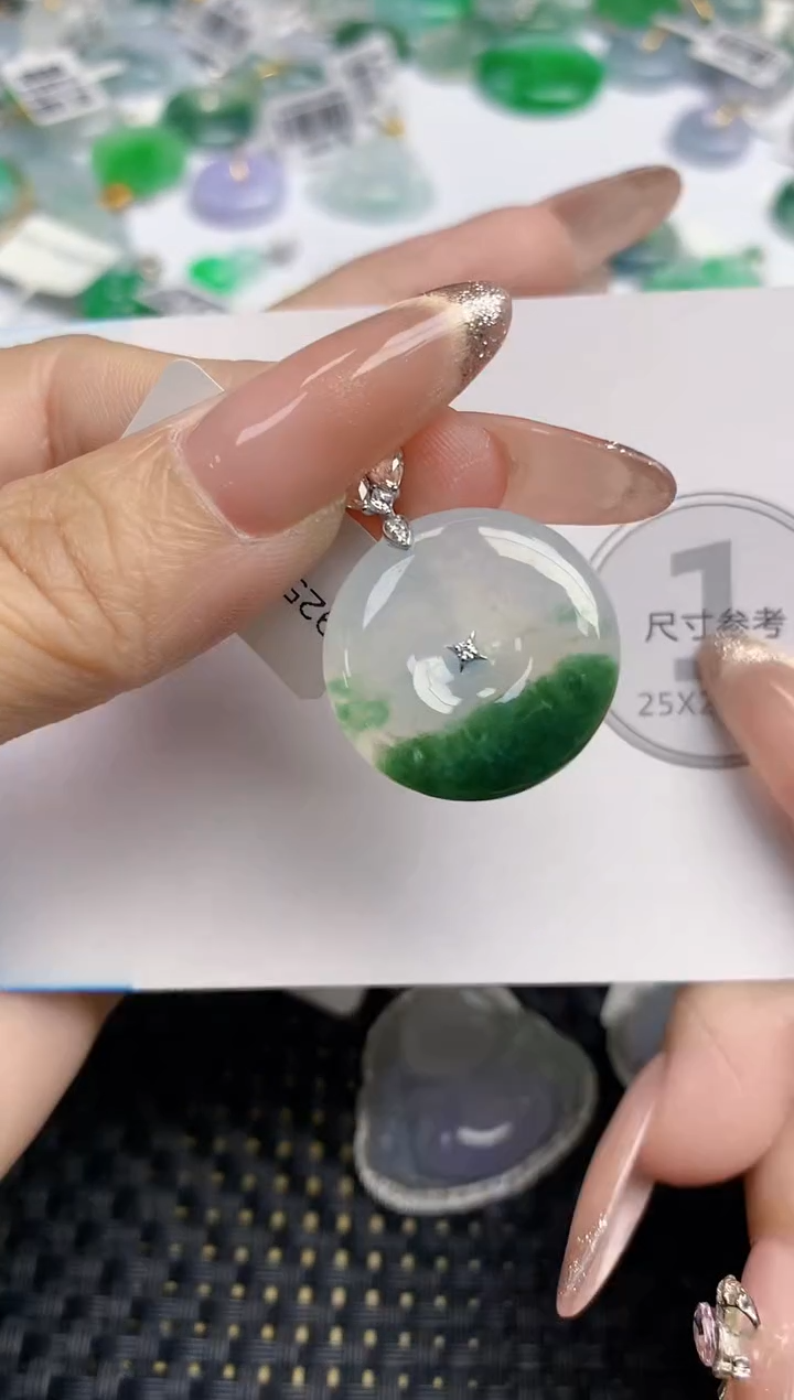 颈饰18K金镶嵌翡翠天然缅甸A货翡翠百元以上9元证书费自理