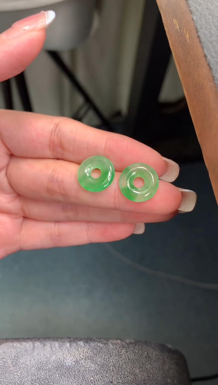 未镶嵌定制翡翠48小时鉴赏期 退货不扣服务费