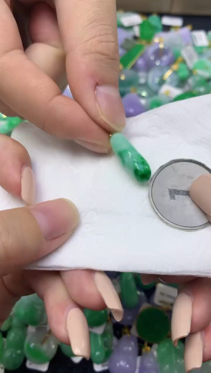 颈饰未镶嵌翡翠天然缅甸翡翠A货