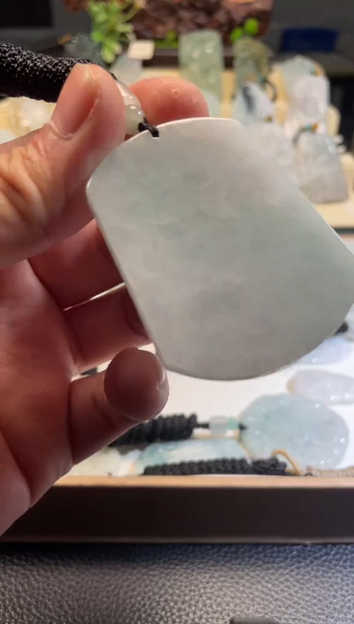 颈饰未镶嵌翡翠12/08/054