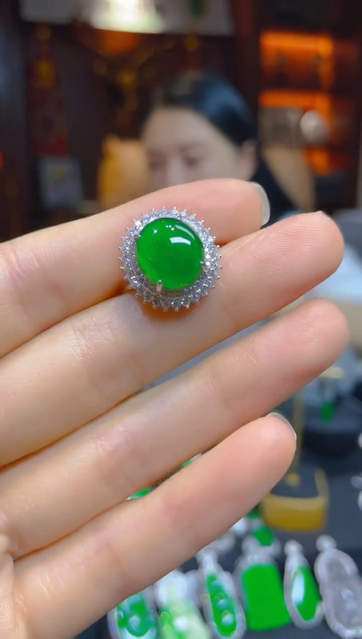 【闪购商品】翡翠戒指银S925镶嵌121544天然A货翡翠蛋面戒指