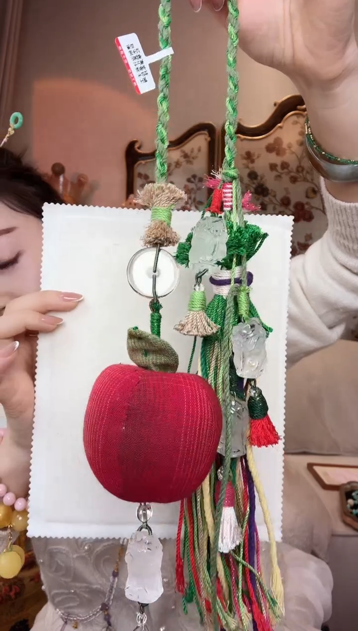 【闪购商品】水晶车挂未镶嵌扎基水晶苹果车挂