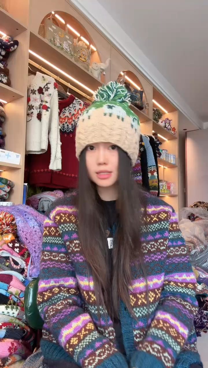 羊毛绿色小羊帽   