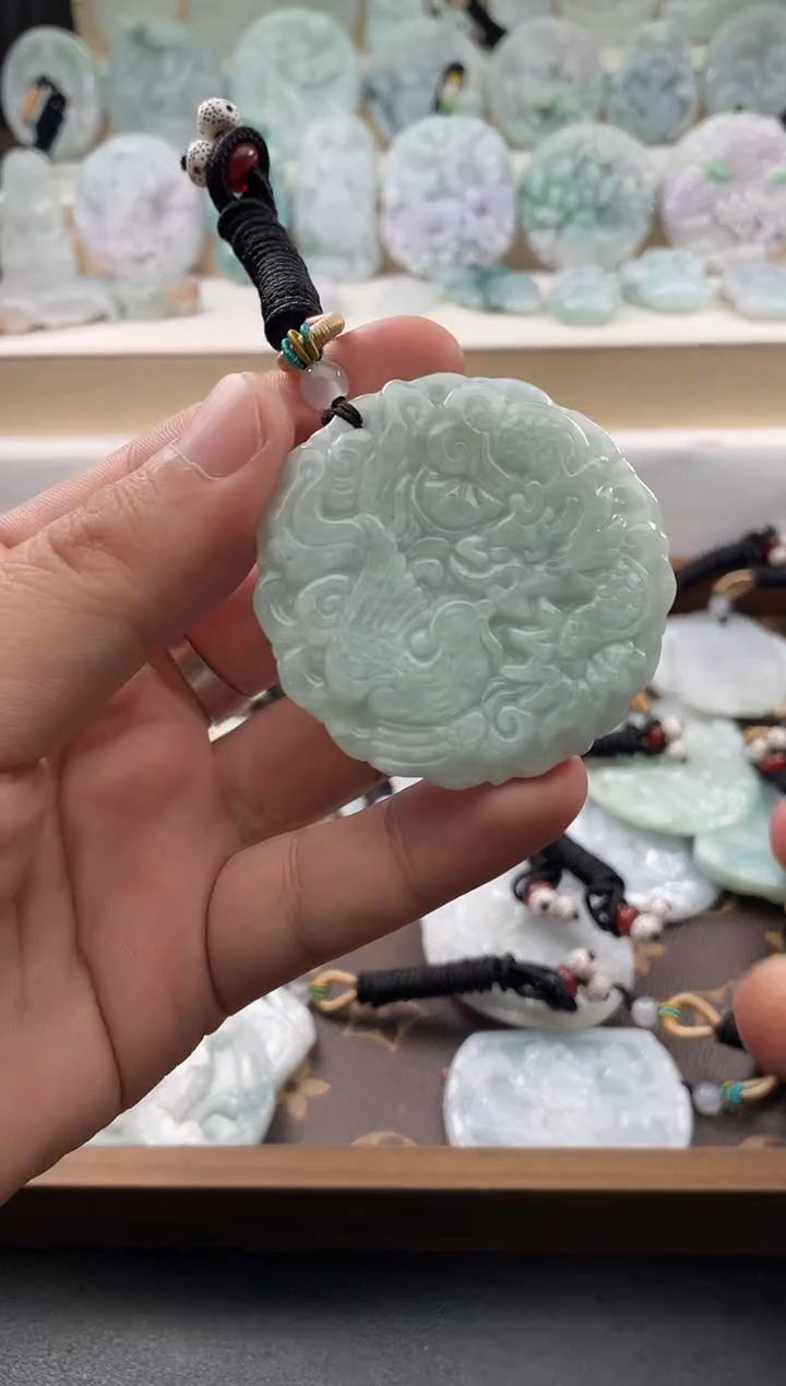 颈饰未镶嵌翡翠25/10/28/.440