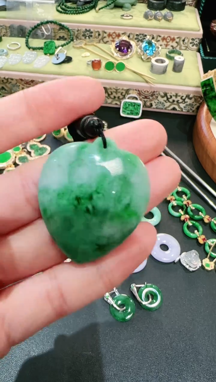 【闪购商品】翡翠颈饰未镶嵌吊坠