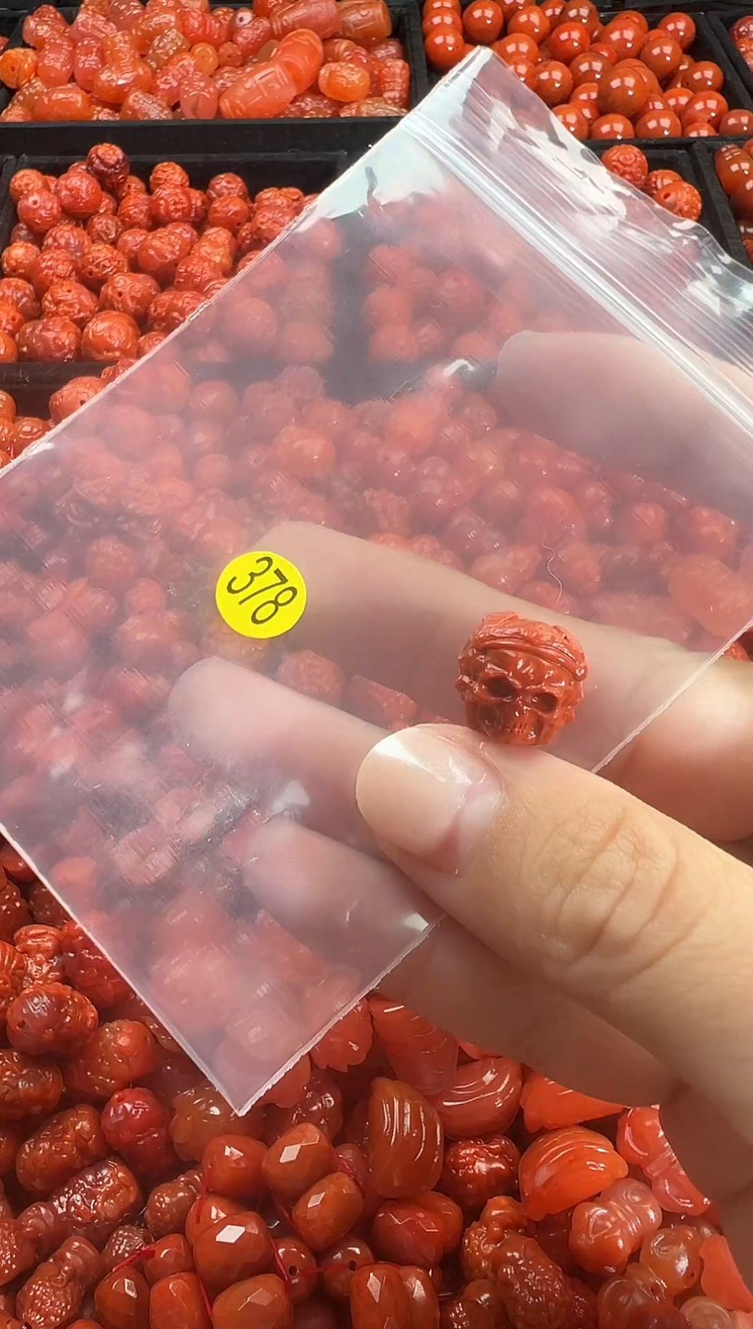 颈饰未镶嵌南红玛瑙1