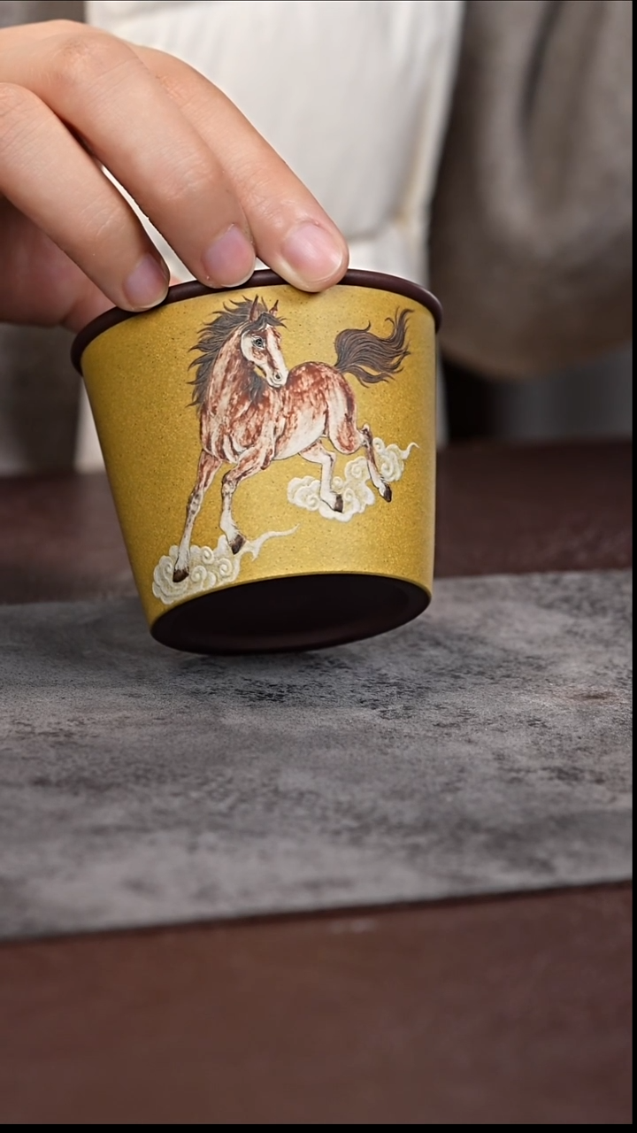 茶杯紫泥双色粉浆 泥绘马 洋桶杯