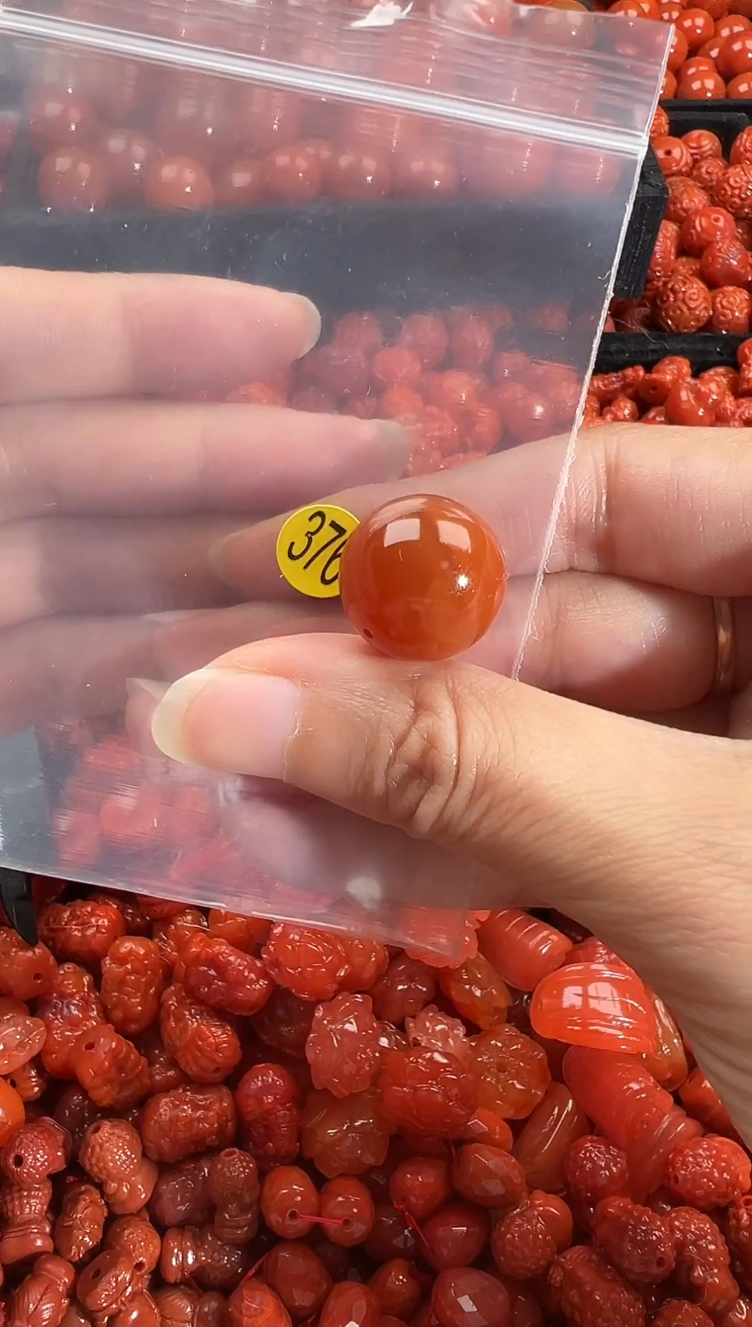 颈饰未镶嵌南红玛瑙1