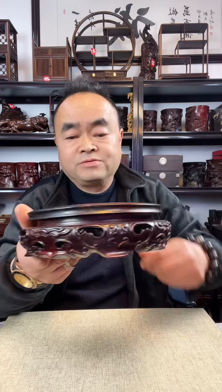木老李红木工艺品834瑕疵