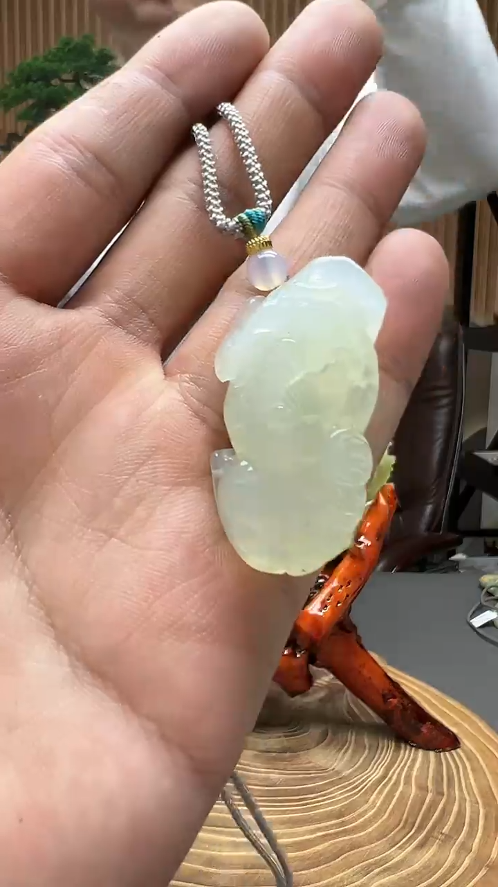 【闪购商品】蛇纹石玉颈饰未镶嵌天然玉石吊坠