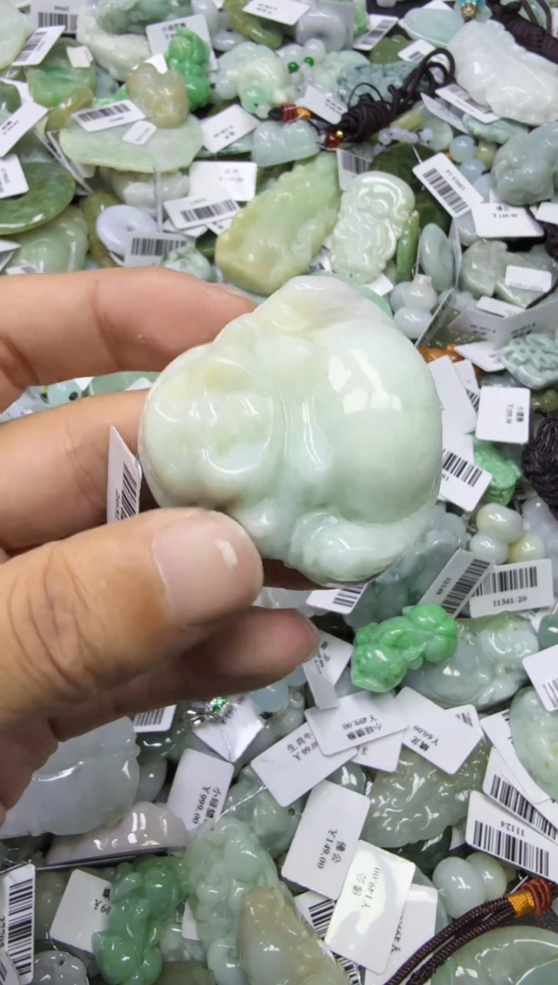 【闪购商品】翡翠颈饰未镶嵌00018790