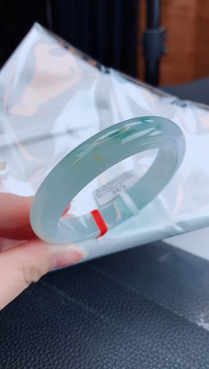 【闪购商品】翡翠手镯未镶嵌缅甸天然翡翠A货手镯