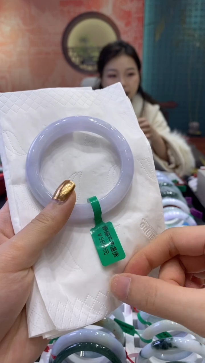 【闪购商品】翡翠手镯未镶嵌多人02536