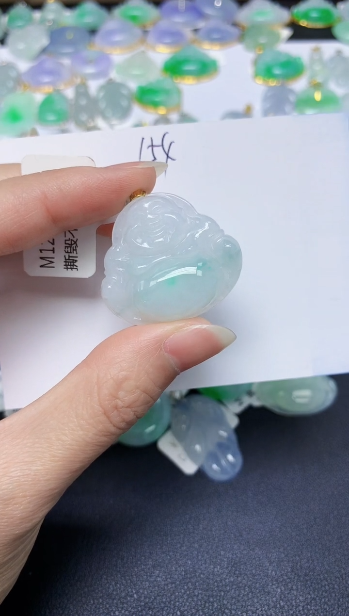 翡翠18K金镶嵌颈饰天然缅甸翡翠A货