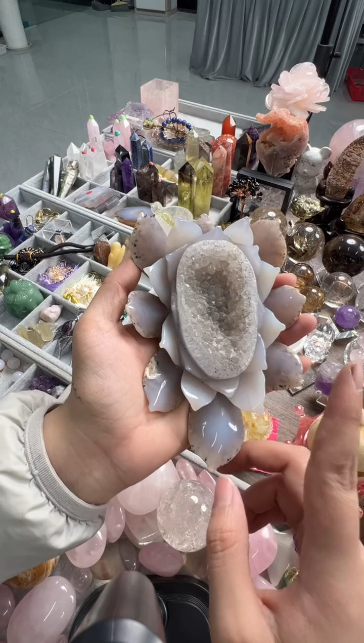 未镶嵌玛瑙/玉髓珠宝奇石M243