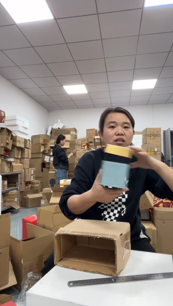 树脂灰色双收纳皮质