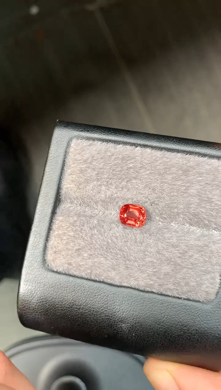 【闪购商品】定制尖晶石裸石未镶嵌1.40ct 枕型 日落色调