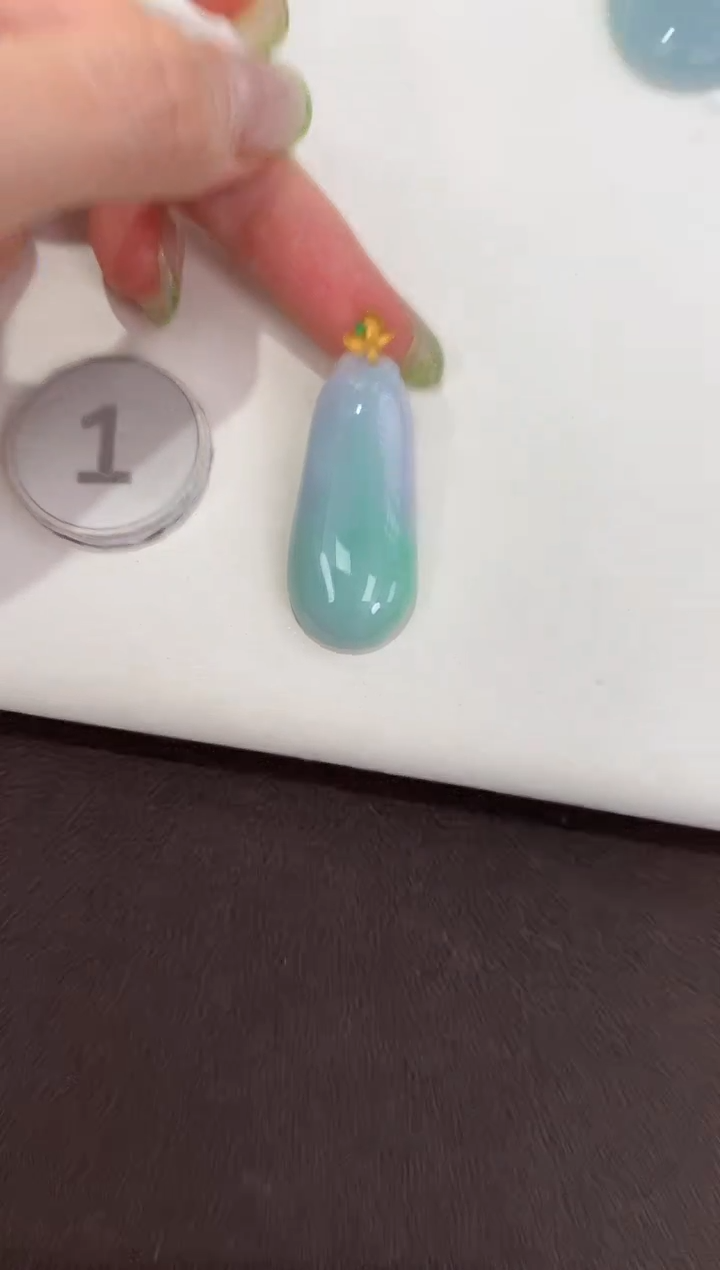 颈饰18K金镶嵌翡翠天然缅甸a货翡翠(多样性发其一