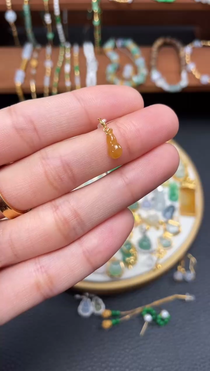 【闪购商品】翡翠吊坠(不含链)18K金镶嵌一个   JK505