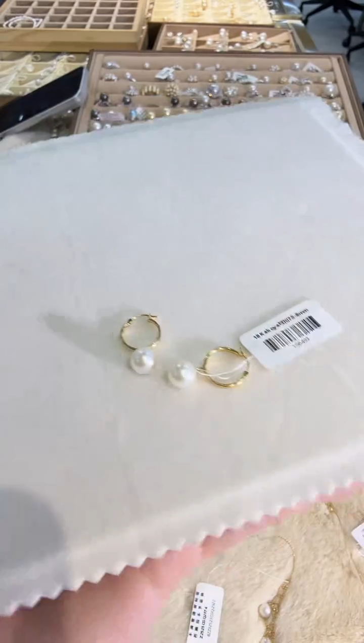 18K金镶嵌耳饰海水珍珠zzxm多样性发一对